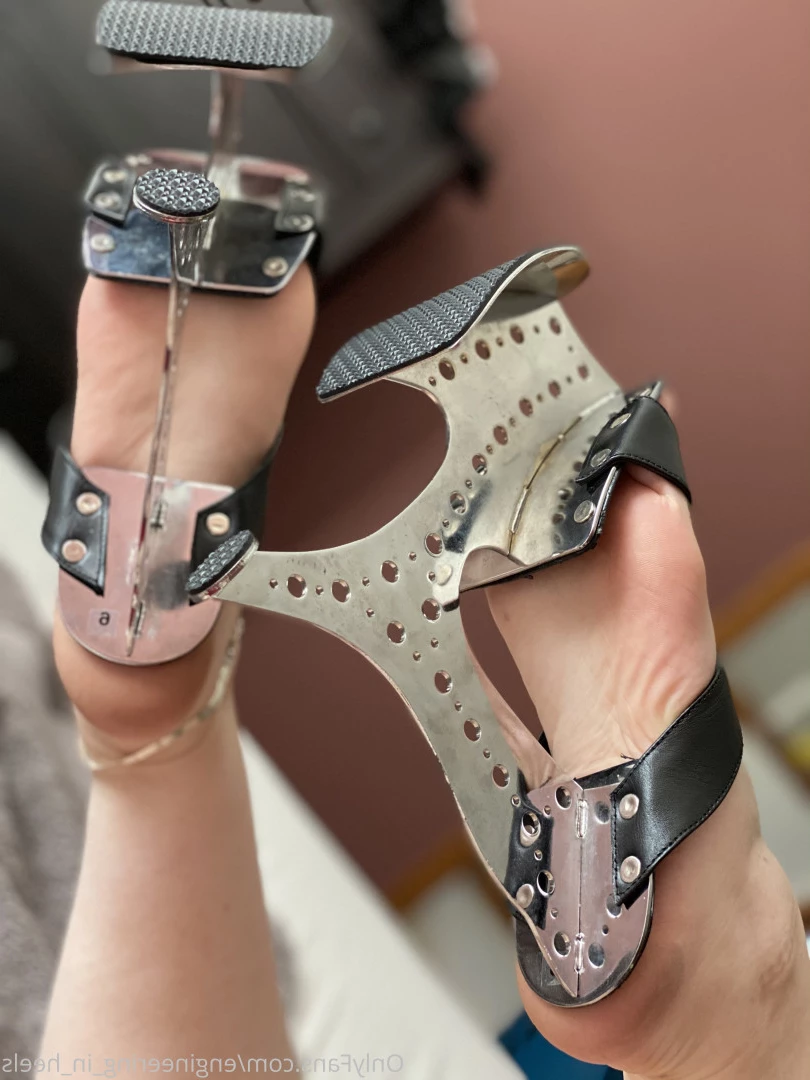 Mara Winter [ engineering_in_heels ] Onlyfans leaked photo 7167912 on Hotleaks.tv