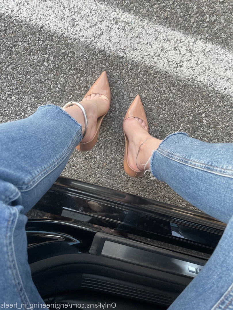 Mara Winter [ engineering_in_heels ] Onlyfans leaked photo 7168014 on Hotleaks.tv