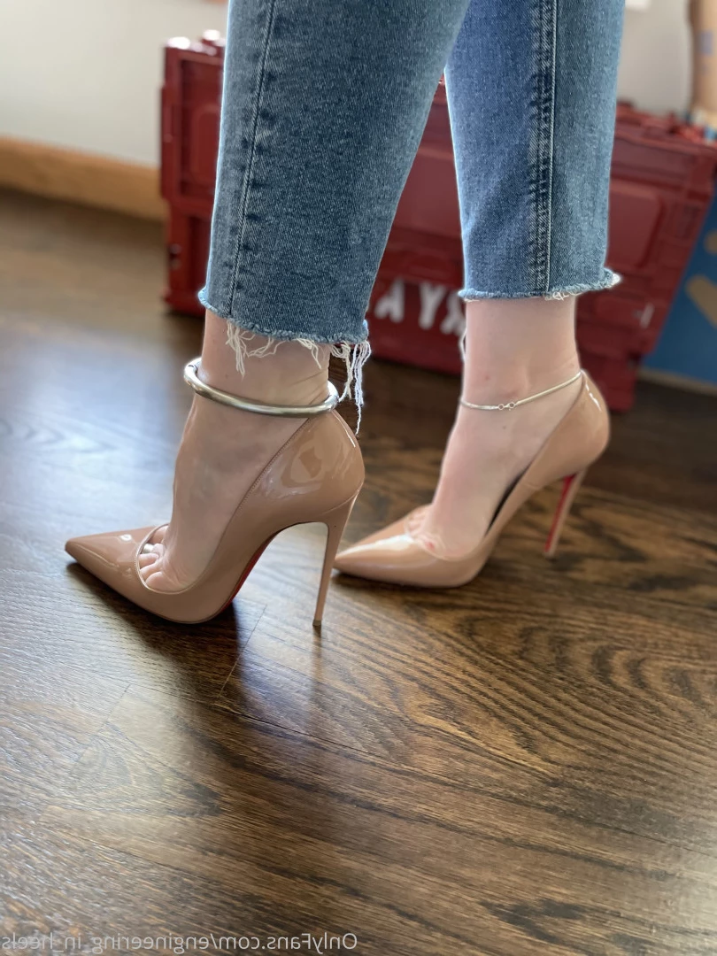 Mara Winter [ engineering_in_heels ] Onlyfans leaked photo 7168055 on Hotleaks.tv