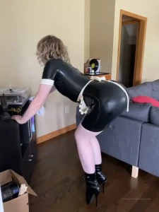 7703661