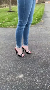 7703692