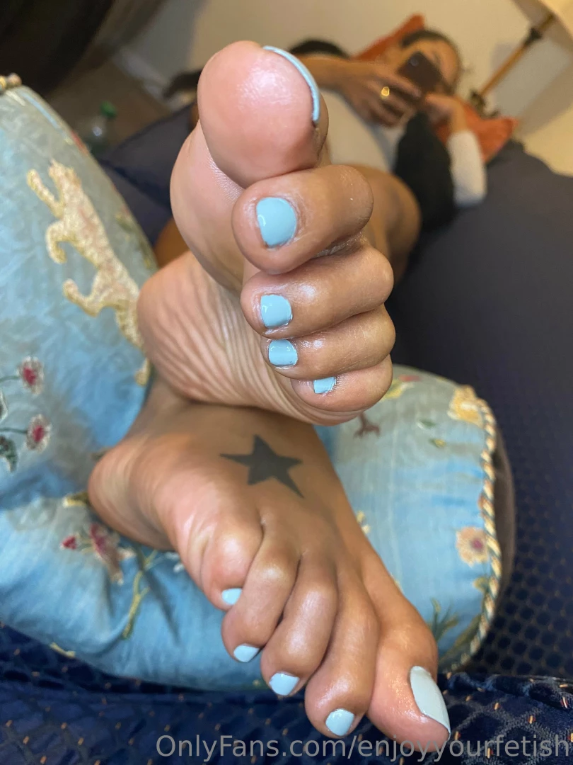 THE FOOT WORSHIP LEGEND [ enjoyyourfetish ] Onlyfans leaked photo 18681830 on Hotleaks.tv