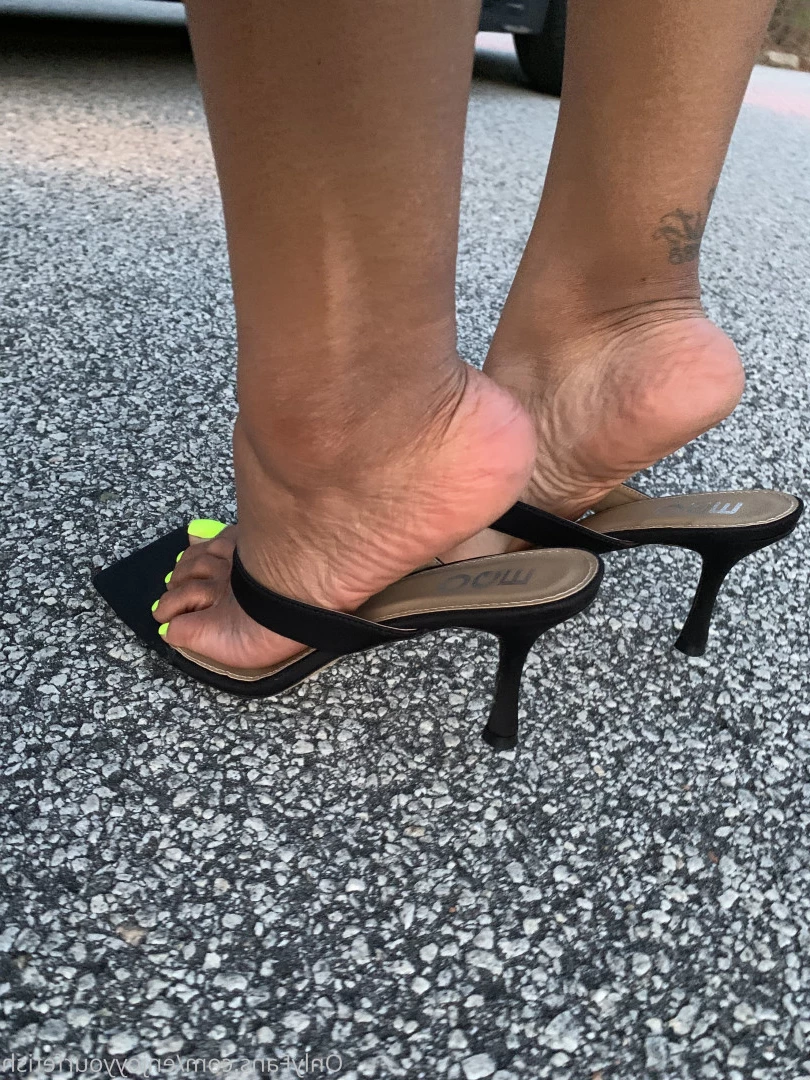 THE FOOT WORSHIP LEGEND [ enjoyyourfetish ] Onlyfans leaked photo 7153872 on Hotleaks.tv