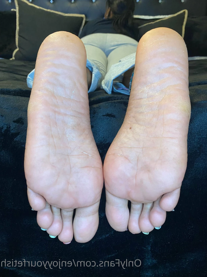 THE FOOT WORSHIP LEGEND [ enjoyyourfetish ] Onlyfans leaked photo 7167851 on Hotleaks.tv