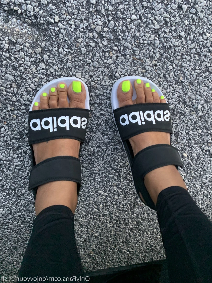 THE FOOT WORSHIP LEGEND [ enjoyyourfetish ] Onlyfans leaked photo 7171571 on Hotleaks.tv