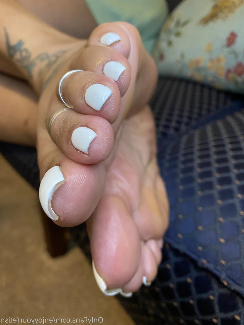 THE FOOT WORSHIP LEGEND [ enjoyyourfetish ] Onlyfans leaked photo 7171752 on Hotleaks.tv