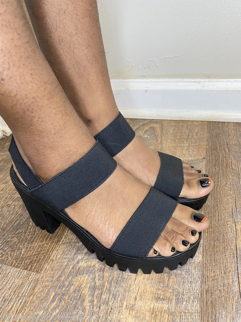 THE FOOT WORSHIP LEGEND [ enjoyyourfetish ] Onlyfans leaked photo 7176023 on Hotleaks.tv