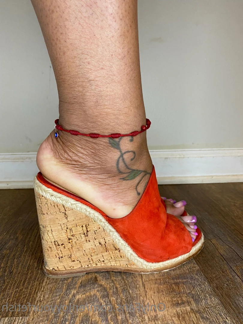 THE FOOT WORSHIP LEGEND [ enjoyyourfetish ] Onlyfans leaked photo 7183440 on Hotleaks.tv