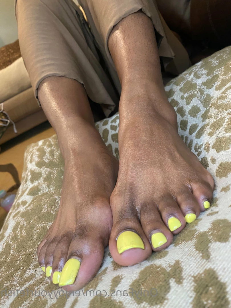 THE FOOT WORSHIP LEGEND [ enjoyyourfetish ] Onlyfans leaked photo 7185373 on Hotleaks.tv