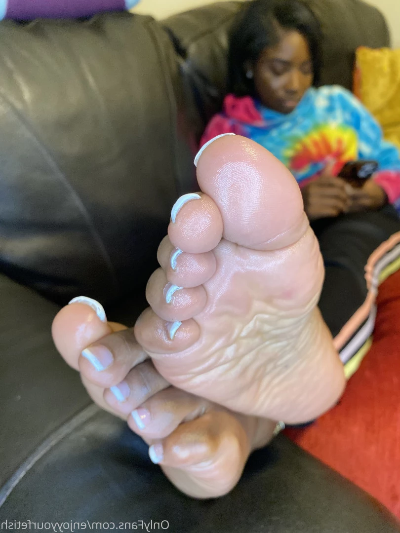 THE FOOT WORSHIP LEGEND [ enjoyyourfetish ] Onlyfans leaked photo 7190919 on Hotleaks.tv