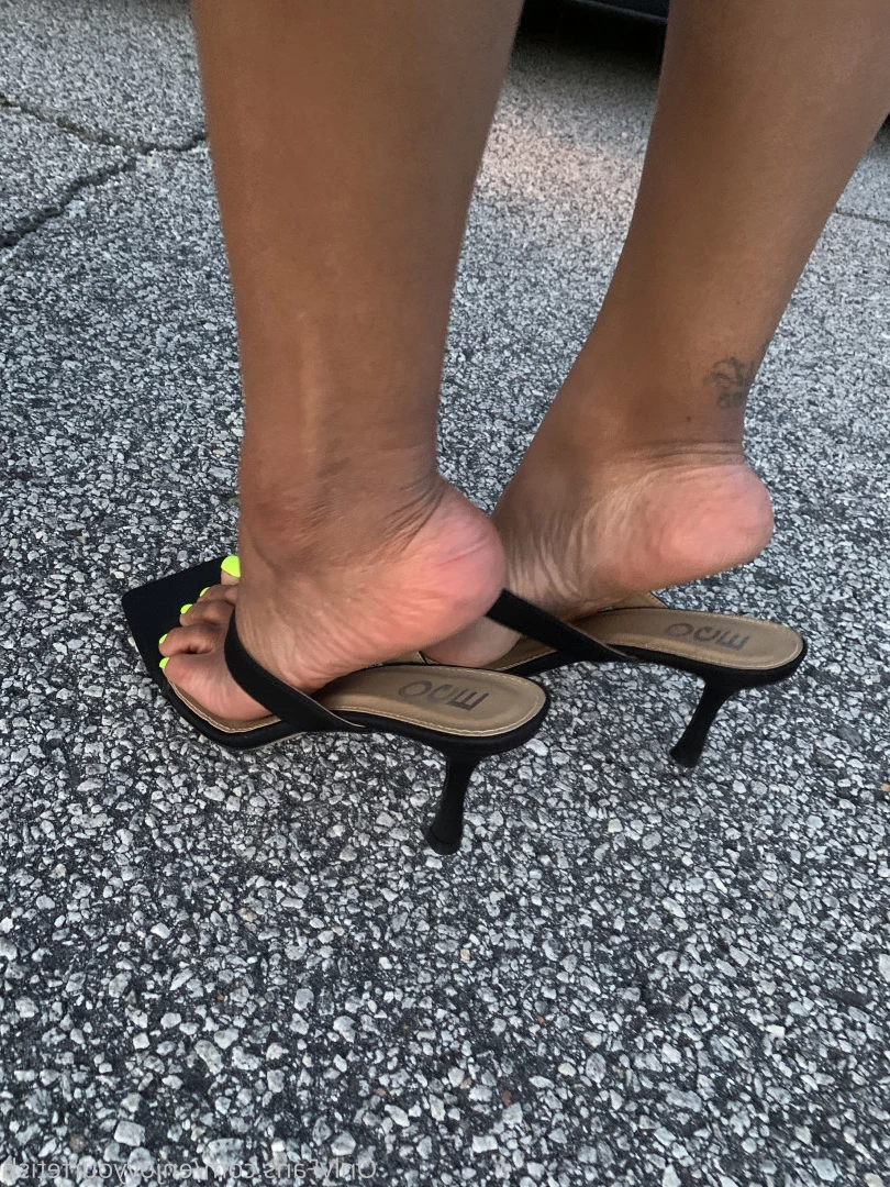THE FOOT WORSHIP LEGEND [ enjoyyourfetish ] Onlyfans leaked photo 7194722 on Hotleaks.tv