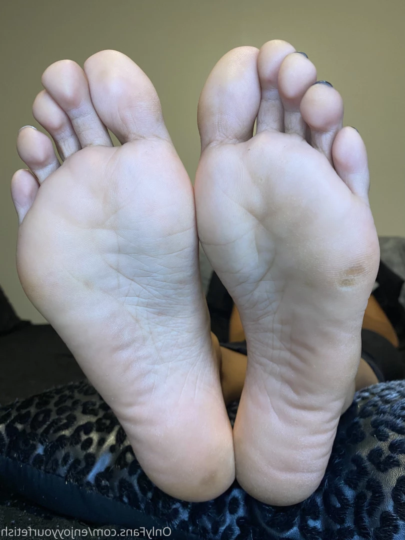 THE FOOT WORSHIP LEGEND [ enjoyyourfetish ] Onlyfans leaked photo 7194813 on Hotleaks.tv