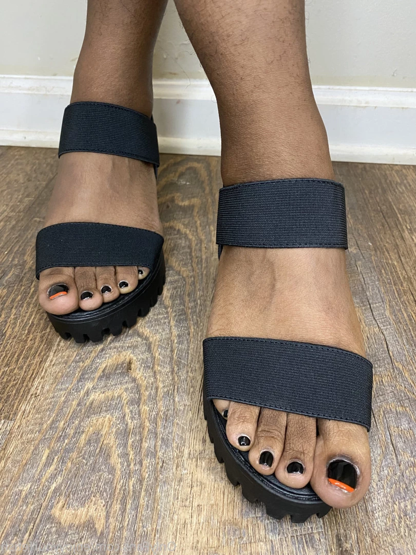 THE FOOT WORSHIP LEGEND [ enjoyyourfetish ] Onlyfans leaked photo 7195244 on Hotleaks.tv