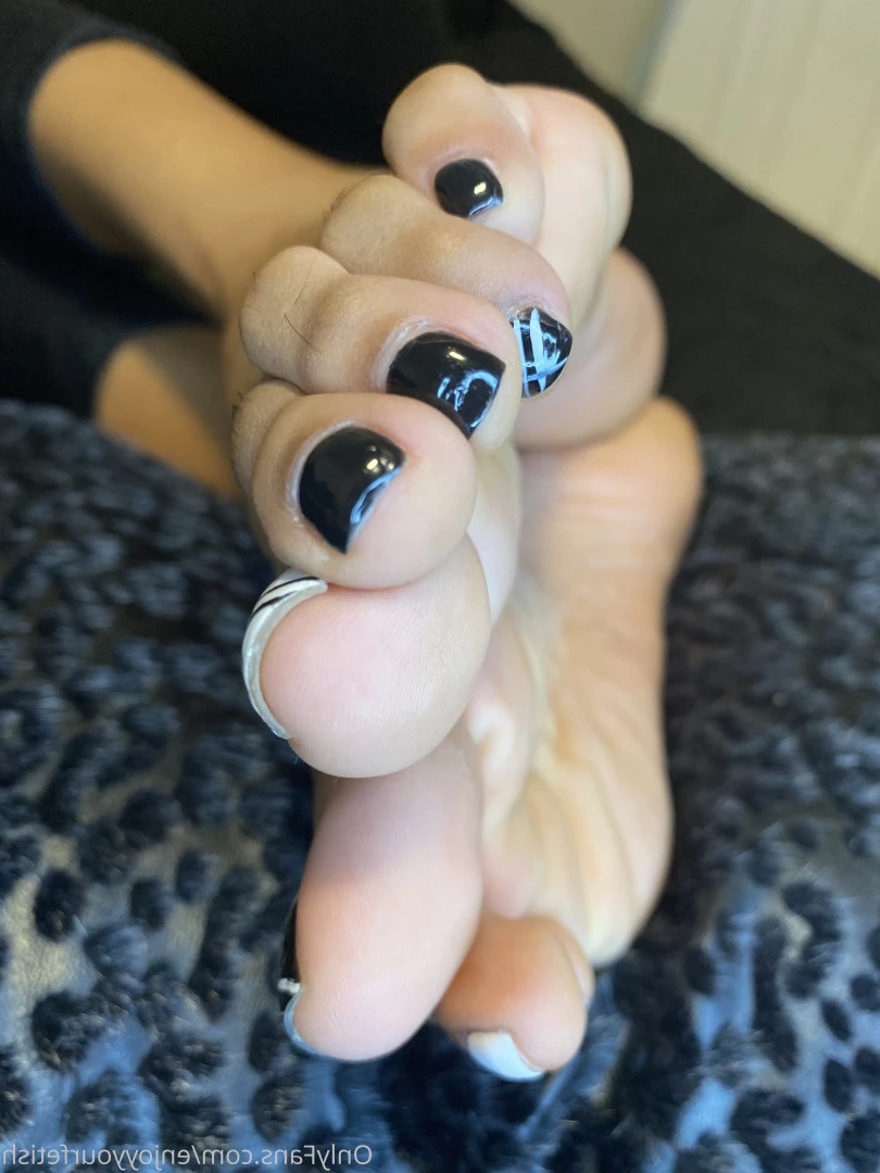 THE FOOT WORSHIP LEGEND [ enjoyyourfetish ] Onlyfans leaked photo 7197323 on Hotleaks.tv
