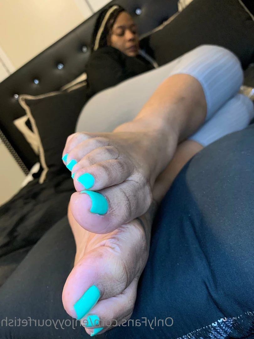THE FOOT WORSHIP LEGEND [ enjoyyourfetish ] Onlyfans leaked photo 7202759 on Hotleaks.tv