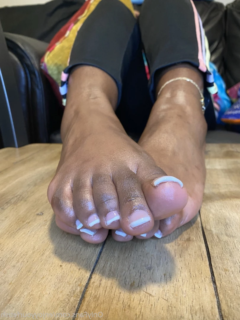 THE FOOT WORSHIP LEGEND [ enjoyyourfetish ] Onlyfans leaked photo 7203906 on Hotleaks.tv