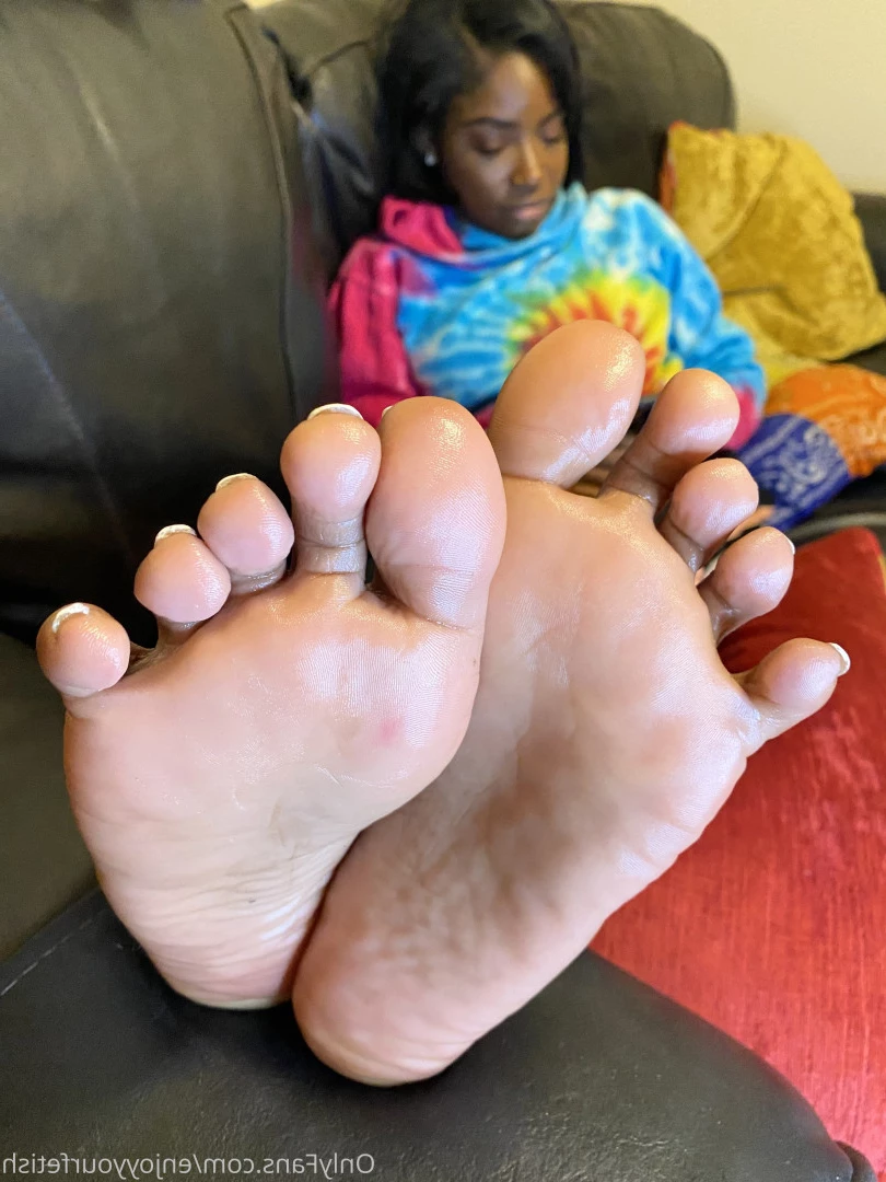 THE FOOT WORSHIP LEGEND [ enjoyyourfetish ] Onlyfans leaked photo 7207187 on Hotleaks.tv