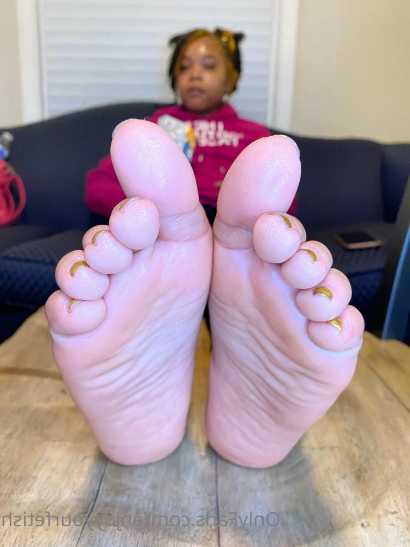 THE FOOT WORSHIP LEGEND [ enjoyyourfetish ] Onlyfans leaked photo 7207560 on Hotleaks.tv
