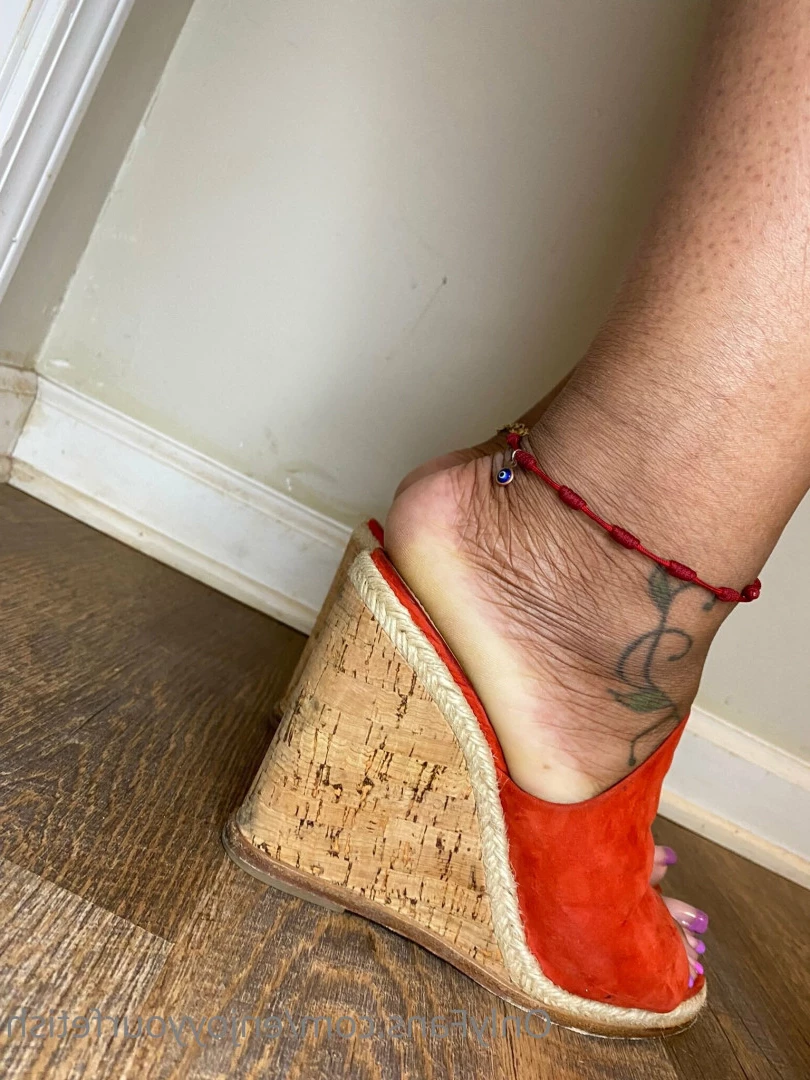 THE FOOT WORSHIP LEGEND [ enjoyyourfetish ] Onlyfans leaked photo 7210225 on Hotleaks.tv