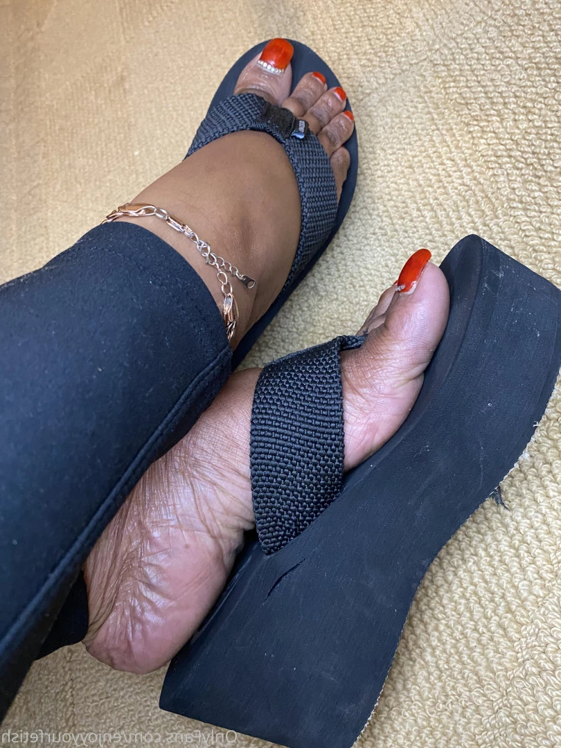 THE FOOT WORSHIP LEGEND [ enjoyyourfetish ] Onlyfans leaked photo 7210735 on Hotleaks.tv