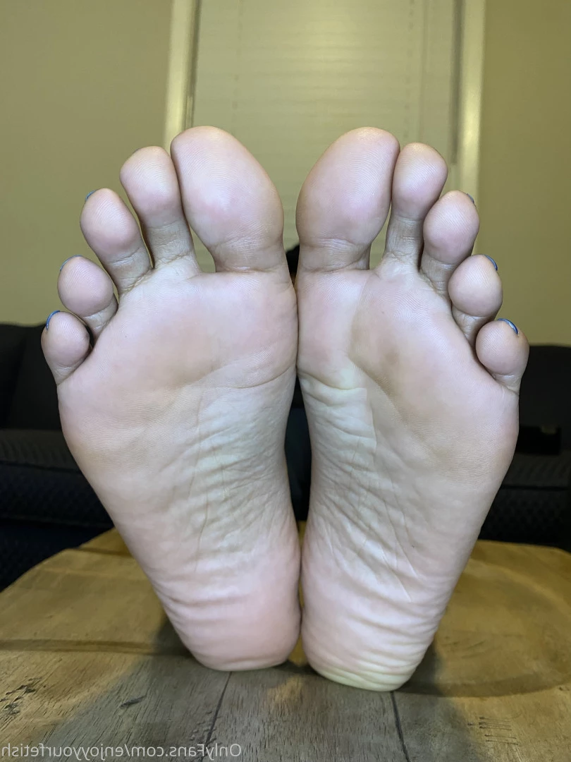 THE FOOT WORSHIP LEGEND [ enjoyyourfetish ] Onlyfans leaked photo 7214376 on Hotleaks.tv