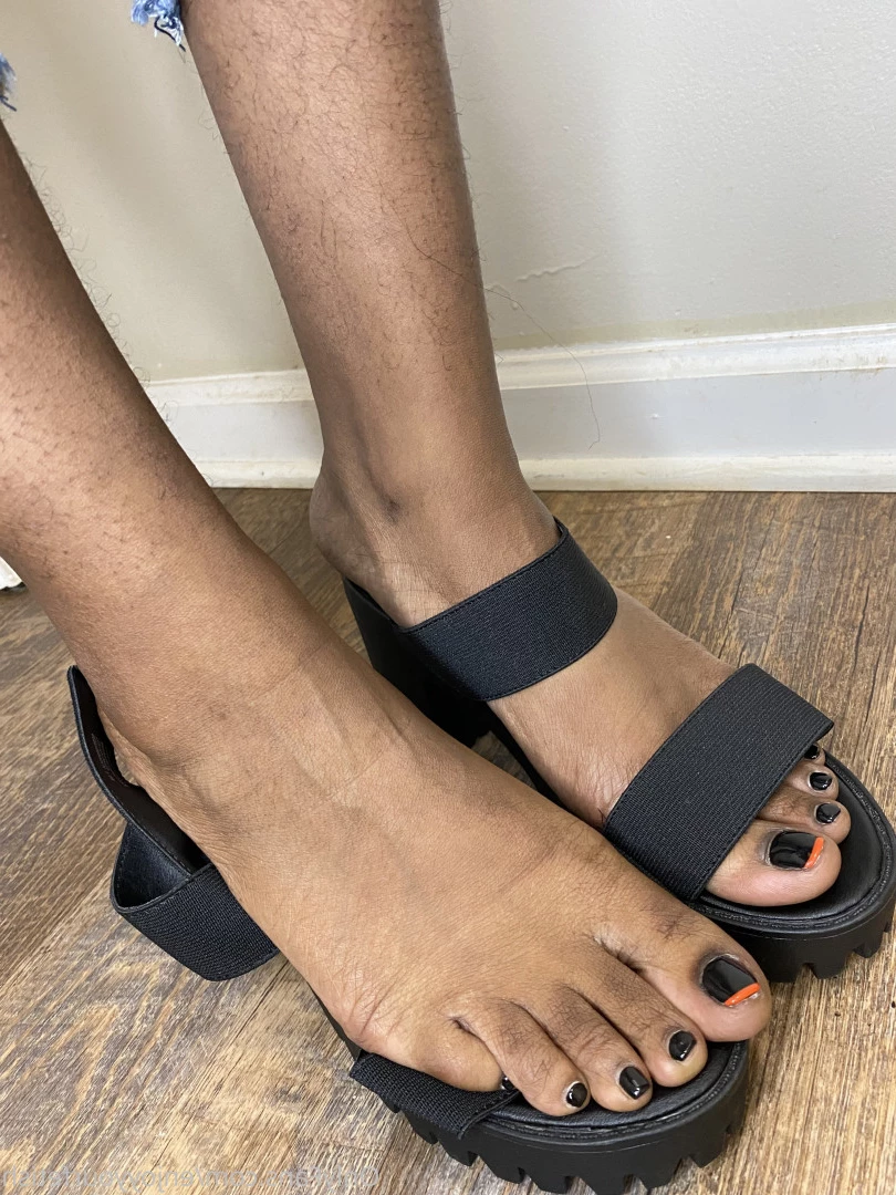 THE FOOT WORSHIP LEGEND [ enjoyyourfetish ] Onlyfans leaked photo 7217805 on Hotleaks.tv