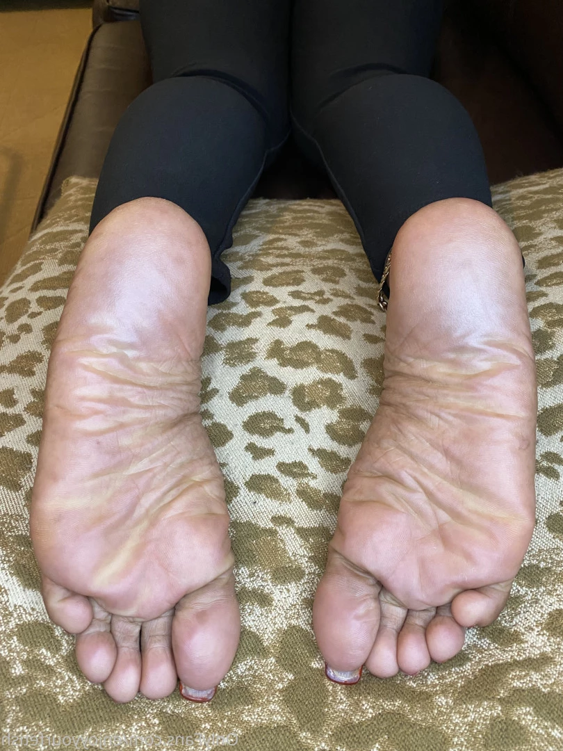 THE FOOT WORSHIP LEGEND [ enjoyyourfetish ] Onlyfans leaked photo 7218222 on Hotleaks.tv