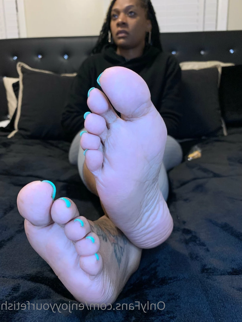 THE FOOT WORSHIP LEGEND [ enjoyyourfetish ] Onlyfans leaked photo 7219823 on Hotleaks.tv
