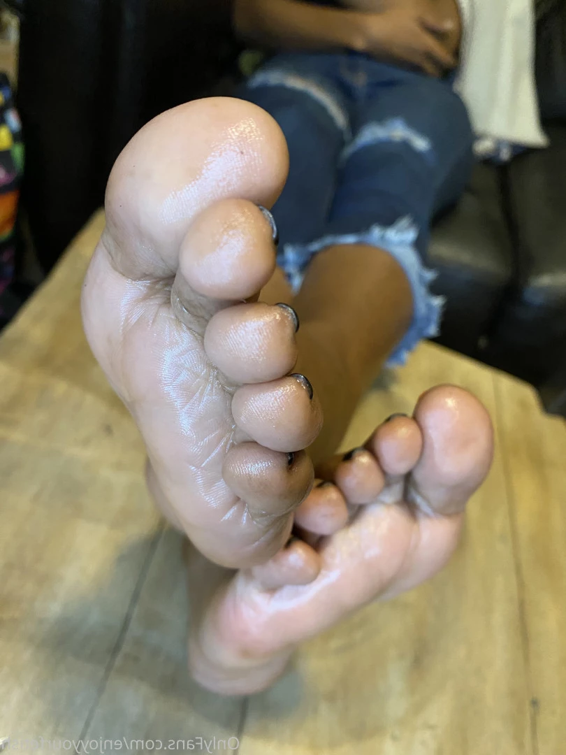 THE FOOT WORSHIP LEGEND [ enjoyyourfetish ] Onlyfans leaked photo 7222018 on Hotleaks.tv