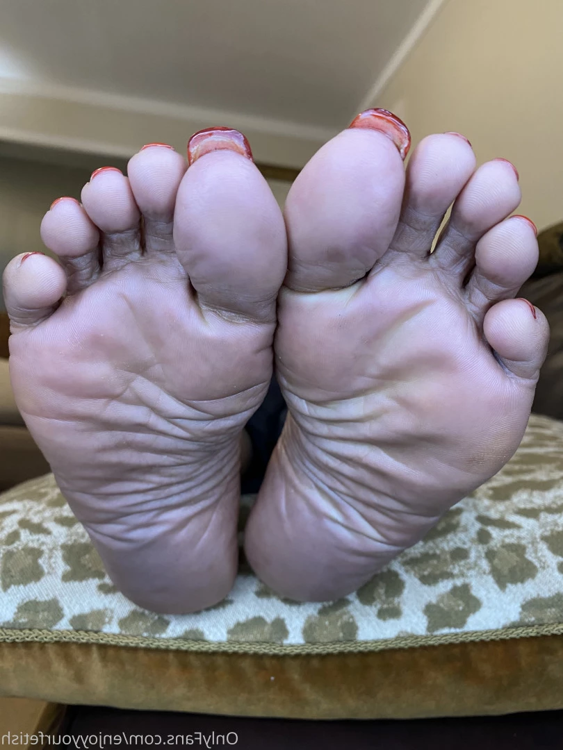 THE FOOT WORSHIP LEGEND [ enjoyyourfetish ] Onlyfans leaked photo 7223113 on Hotleaks.tv