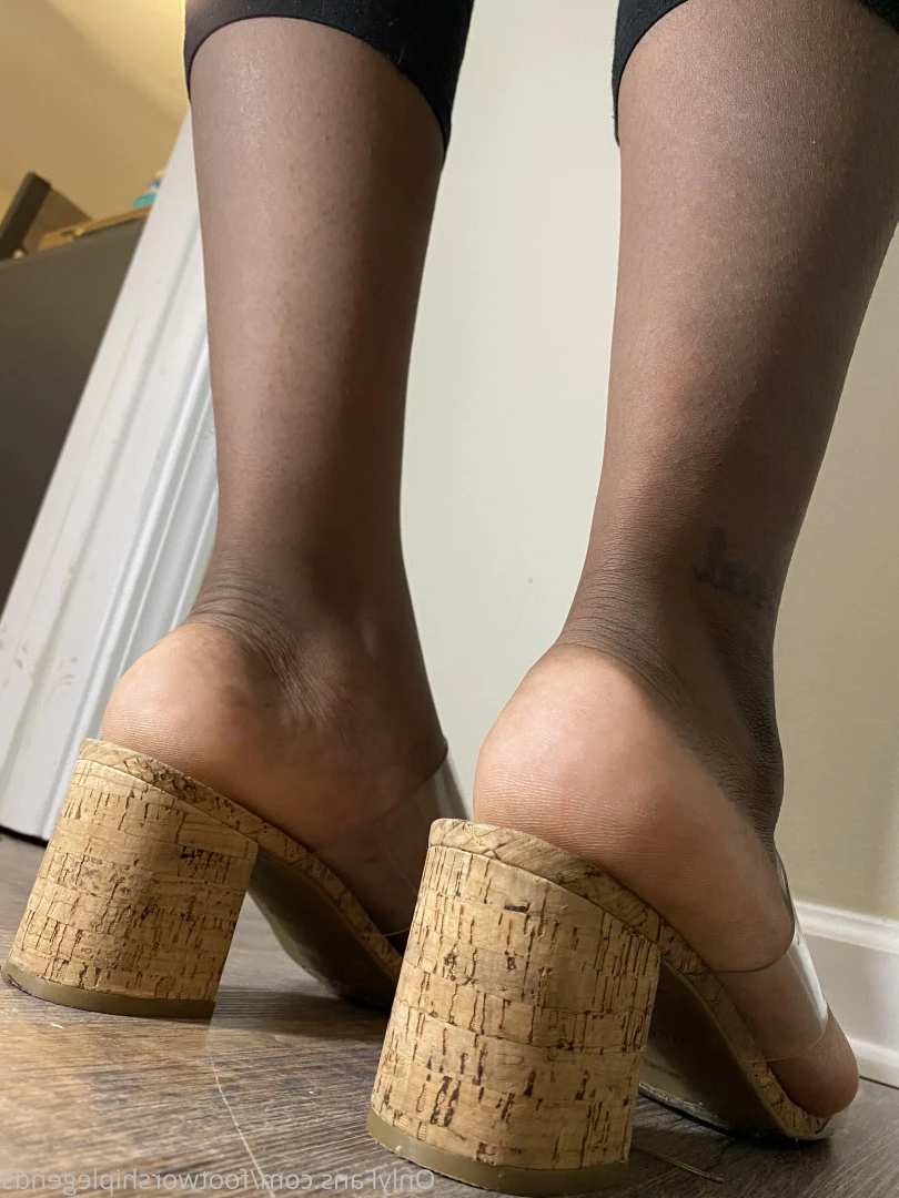 THE FOOT WORSHIP LEGEND [ enjoyyourfetish ] Onlyfans leaked photo 7225454 on Hotleaks.tv