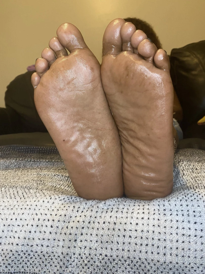 THE FOOT WORSHIP LEGEND [ enjoyyourfetish ] Onlyfans leaked photo 7226696 on Hotleaks.tv