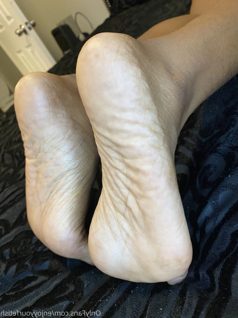 THE FOOT WORSHIP LEGEND [ enjoyyourfetish ] Onlyfans leaked photo 7230878 on Hotleaks.tv