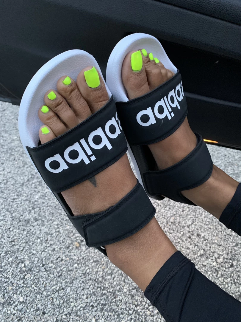 THE FOOT WORSHIP LEGEND [ enjoyyourfetish ] Onlyfans leaked photo 7238268 on Hotleaks.tv