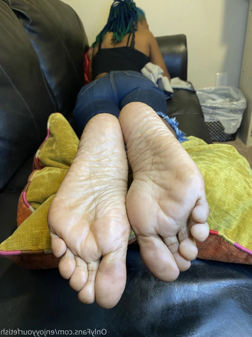 THE FOOT WORSHIP LEGEND [ enjoyyourfetish ] Onlyfans leaked photo 7241599 on Hotleaks.tv