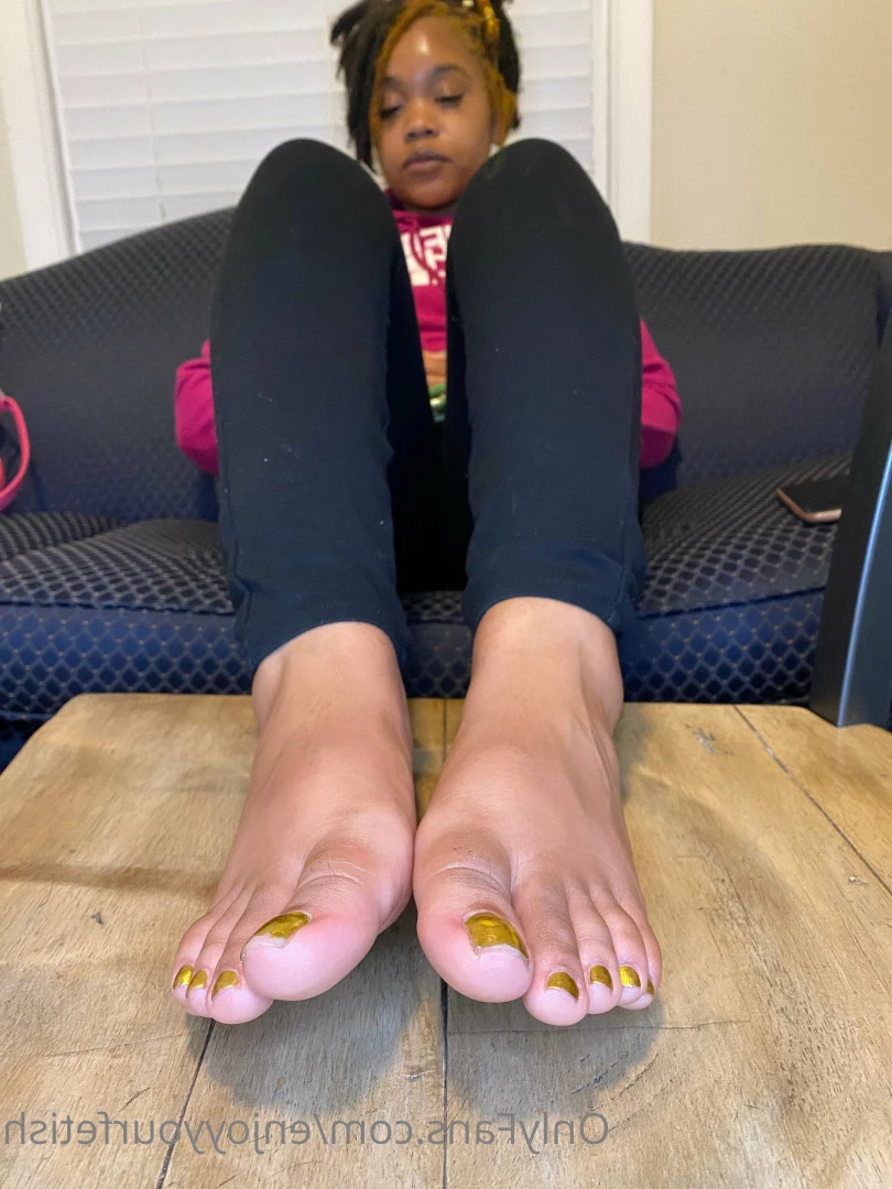 THE FOOT WORSHIP LEGEND [ enjoyyourfetish ] Onlyfans leaked photo 7242646 on Hotleaks.tv
