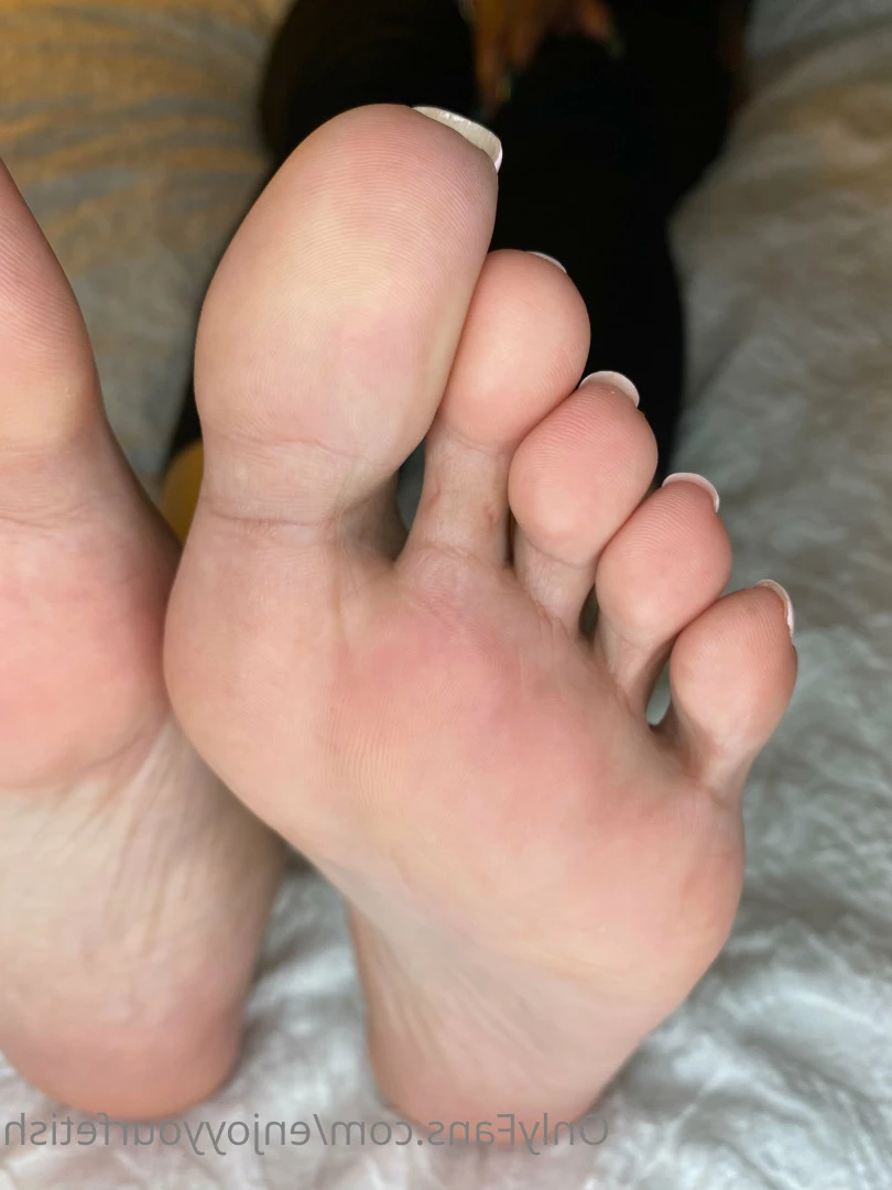 THE FOOT WORSHIP LEGEND [ enjoyyourfetish ] Onlyfans leaked photo 7242687 on Hotleaks.tv
