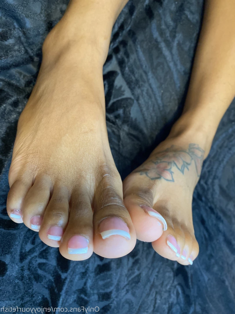 THE FOOT WORSHIP LEGEND [ enjoyyourfetish ] Onlyfans leaked photo 7243849 on Hotleaks.tv
