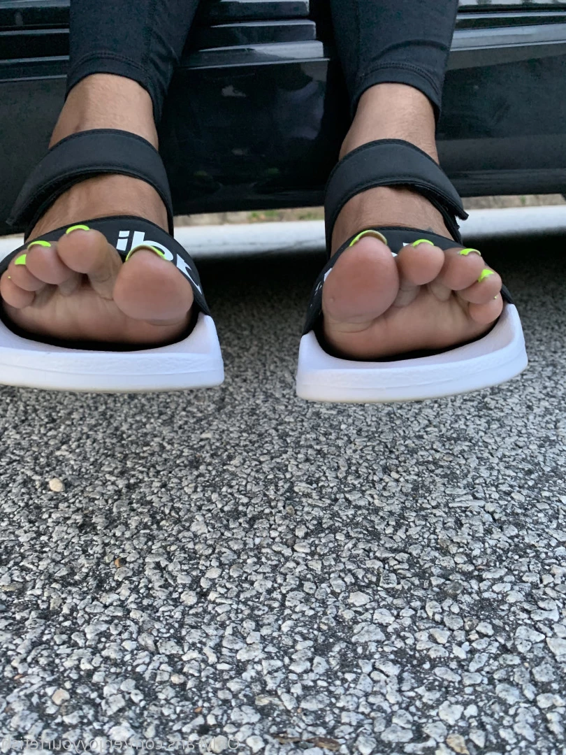 THE FOOT WORSHIP LEGEND [ enjoyyourfetish ] Onlyfans leaked photo 7244120 on Hotleaks.tv