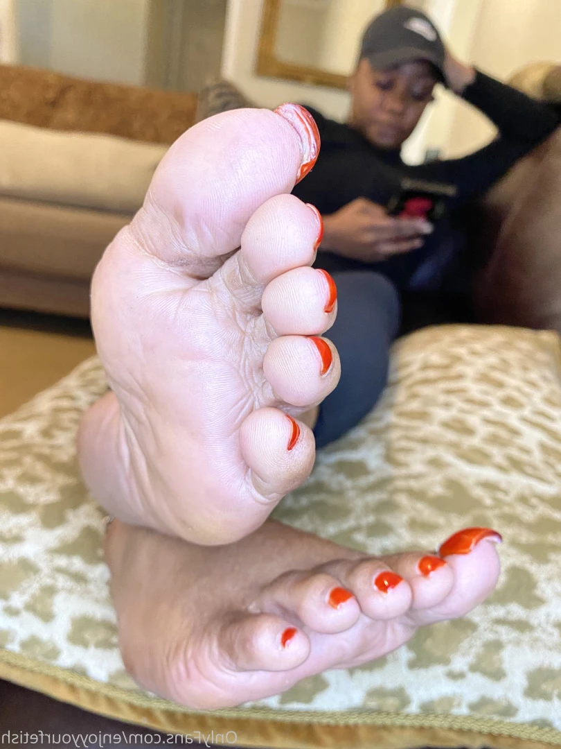 THE FOOT WORSHIP LEGEND [ enjoyyourfetish ] Onlyfans leaked photo 7244227 on Hotleaks.tv