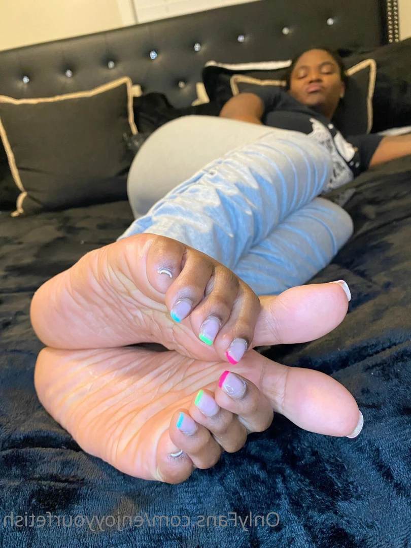 THE FOOT WORSHIP LEGEND [ enjoyyourfetish ] Onlyfans leaked photo 7245205 on Hotleaks.tv