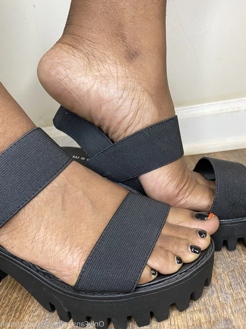 THE FOOT WORSHIP LEGEND [ enjoyyourfetish ] Onlyfans leaked photo 7250566 on Hotleaks.tv