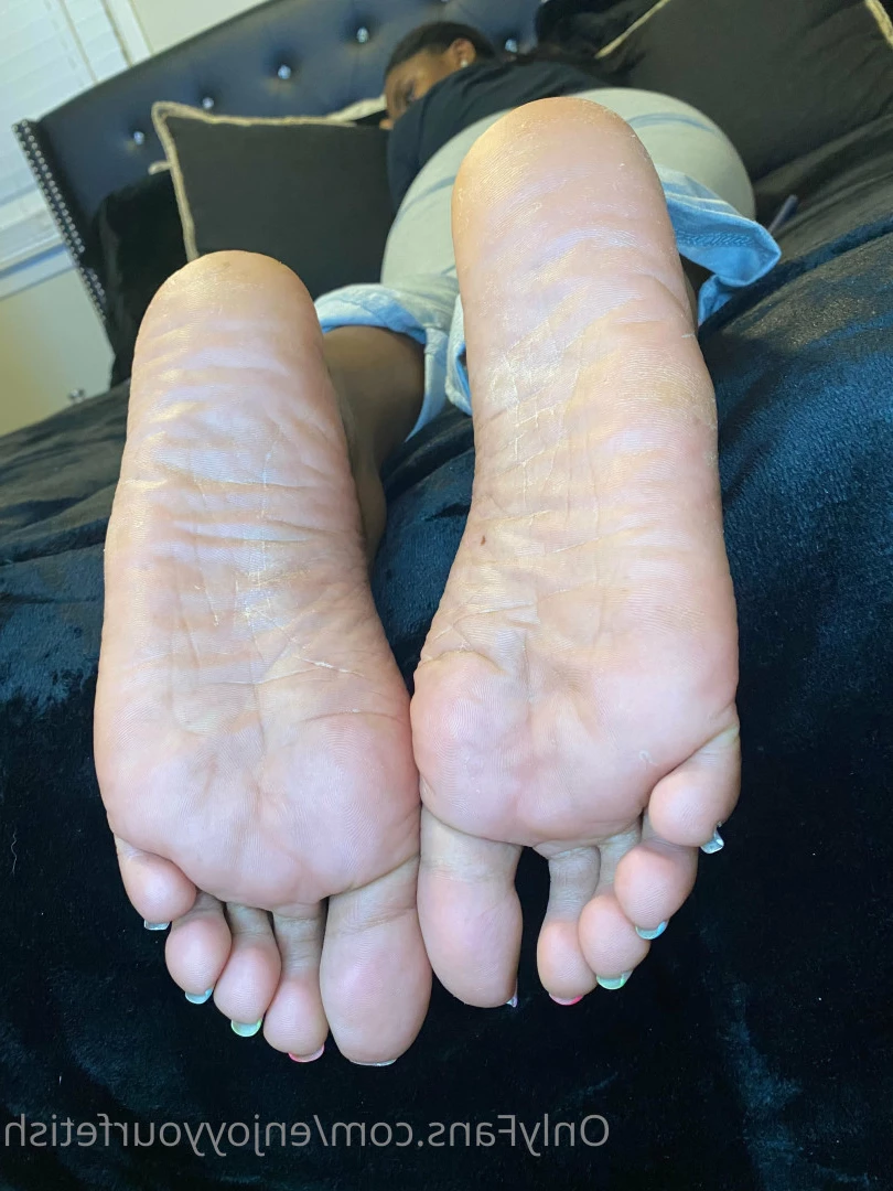 THE FOOT WORSHIP LEGEND [ enjoyyourfetish ] Onlyfans leaked photo 7254651 on Hotleaks.tv
