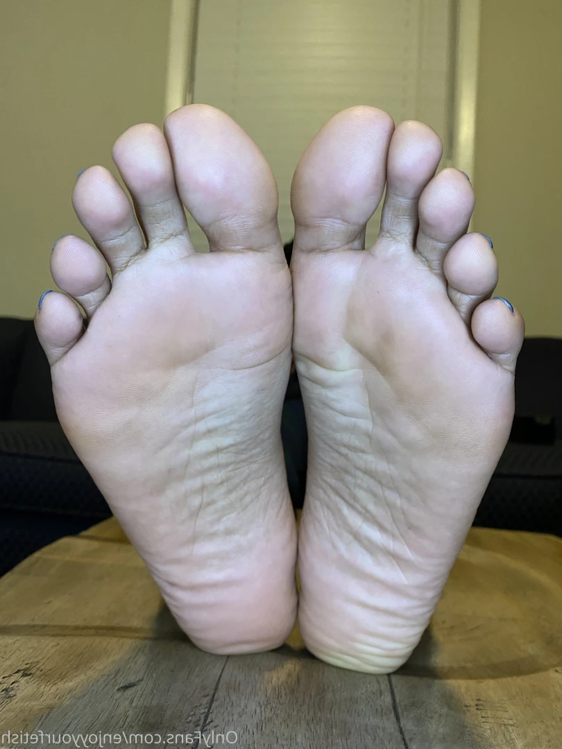 THE FOOT WORSHIP LEGEND [ enjoyyourfetish ] Onlyfans leaked photo 7257890 on Hotleaks.tv