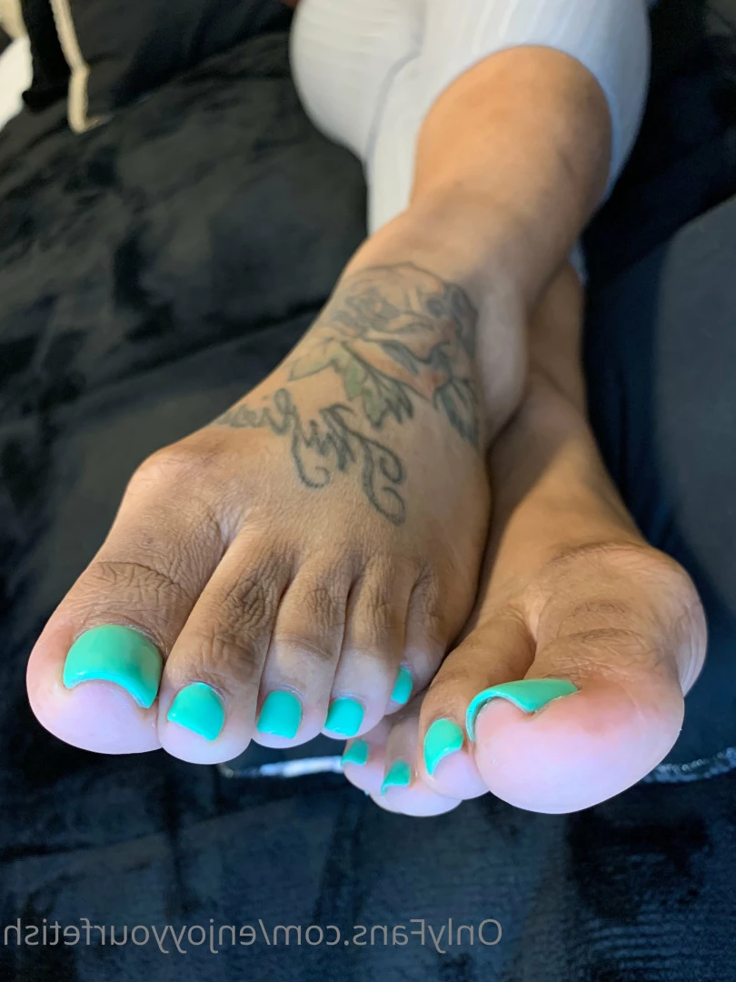 THE FOOT WORSHIP LEGEND [ enjoyyourfetish ] Onlyfans leaked photo 7265898 on Hotleaks.tv