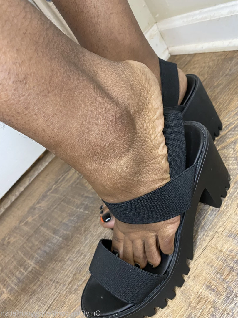 THE FOOT WORSHIP LEGEND [ enjoyyourfetish ] Onlyfans leaked photo 7266705 on Hotleaks.tv