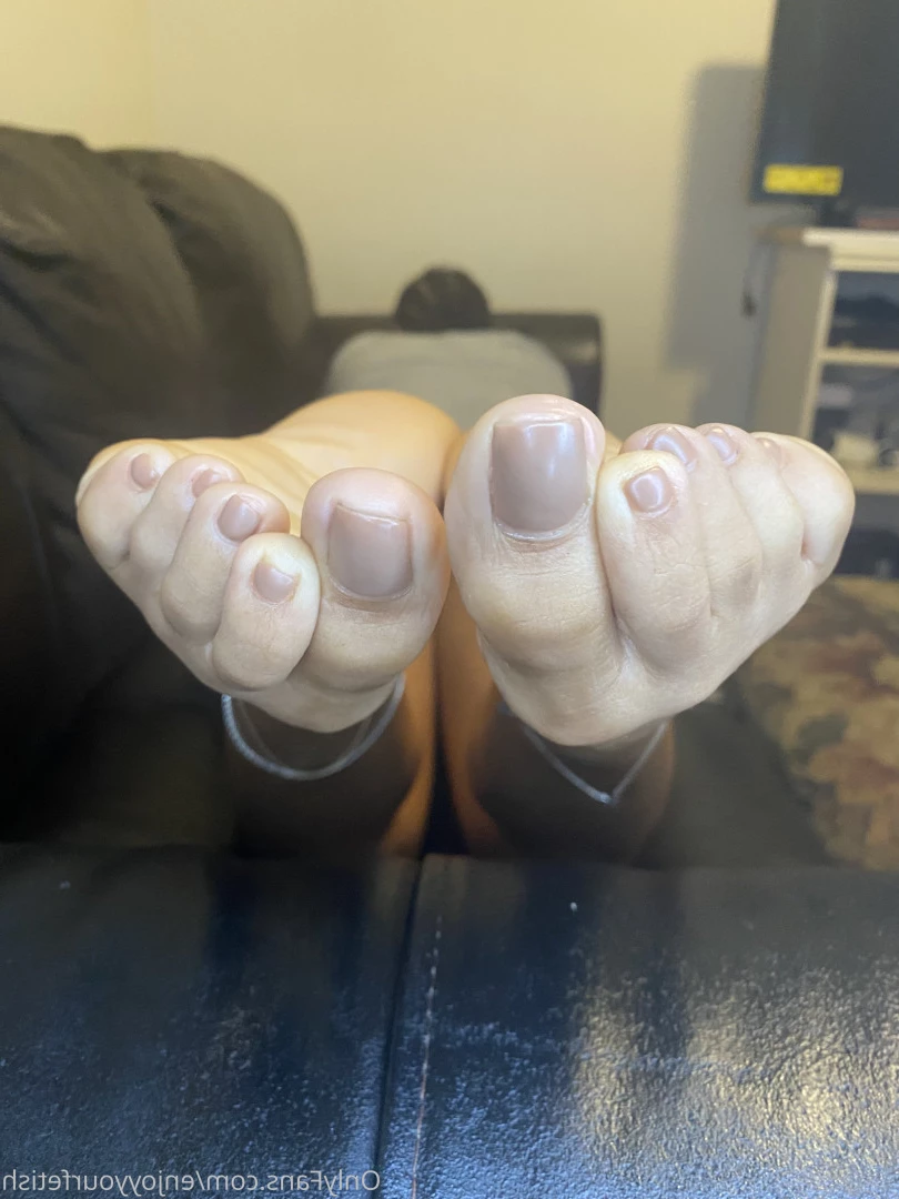 THE FOOT WORSHIP LEGEND [ enjoyyourfetish ] Onlyfans leaked photo 7270120 on Hotleaks.tv