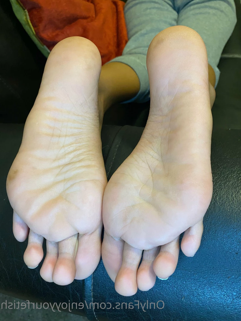 THE FOOT WORSHIP LEGEND [ enjoyyourfetish ] Onlyfans leaked photo 7272630 on Hotleaks.tv