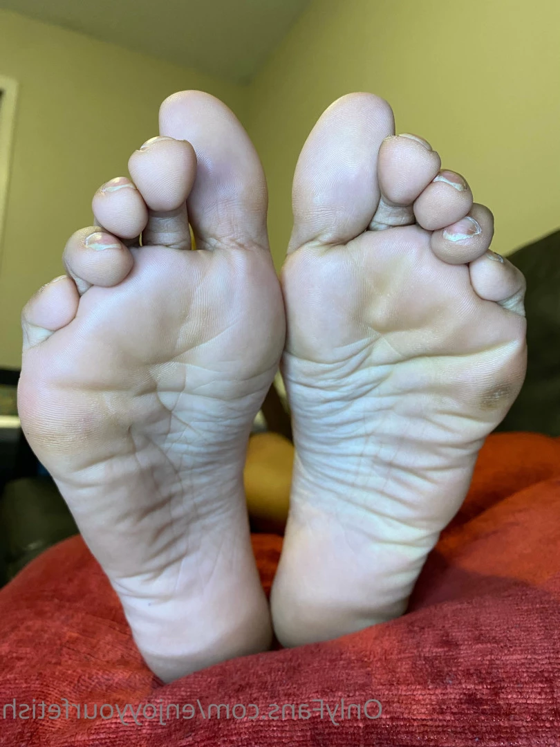THE FOOT WORSHIP LEGEND [ enjoyyourfetish ] Onlyfans leaked photo 7273047 on Hotleaks.tv