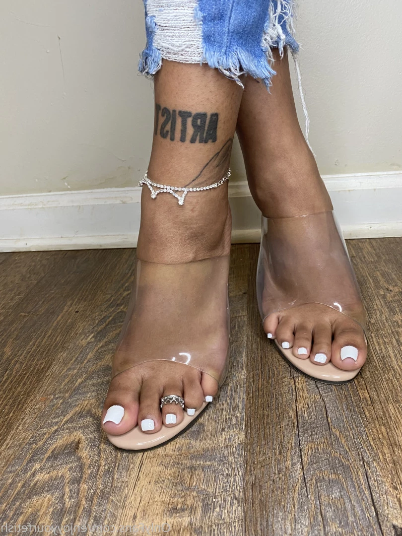THE FOOT WORSHIP LEGEND [ enjoyyourfetish ] Onlyfans leaked photo 7273089 on Hotleaks.tv